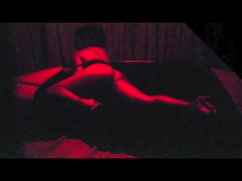 White Girl Lust feat. Alona- Oui (1AM Mix)