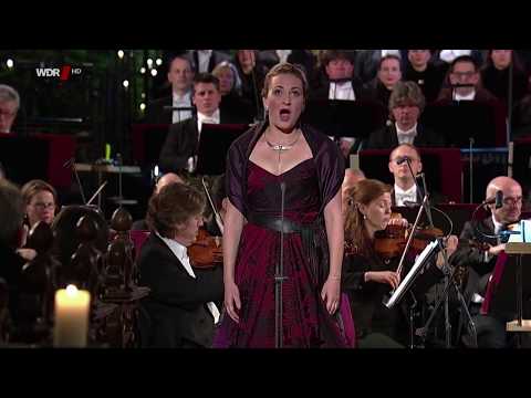 Antonia Bourvé WDR Adventskonzert 2017 - Ave Maria - Michał Lorenc