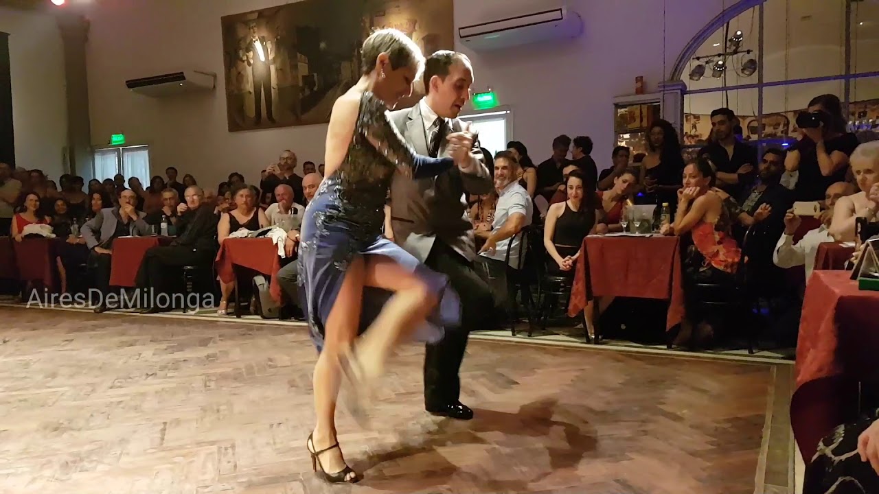No perder esta exhibición de milonga. Aurora Lubiz y Jonathan Spitel, tango en salón Canning,