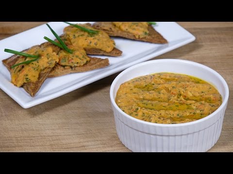 Garlicky White Bean and Red Pepper Dip