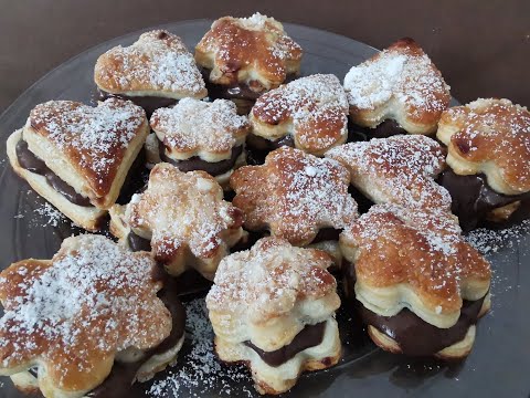 Prajitura din foietaj umpluta cu crema de ciocolata facuta in casa(cu subtitrare)  #429