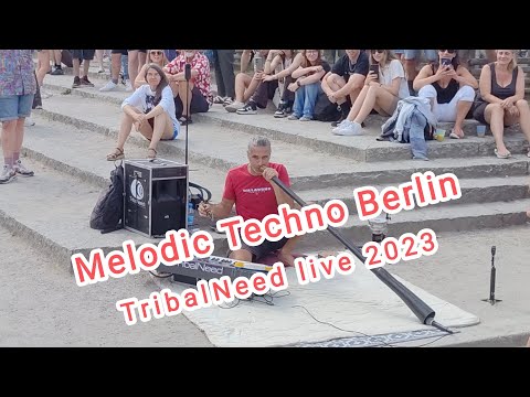 random in Berlin, TribalNeed Mauerpark, melodic techno looping Roland Juno 106 analog Synthesizer