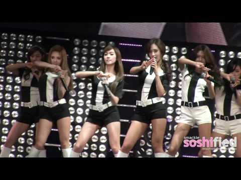 [Fancam] 111023 SMTown NY SNSD - Hoot
