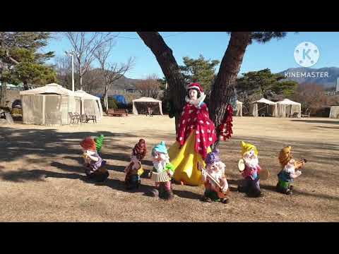 Schubert  D.124 Am See "Sitz ich im Gras am glatten See"