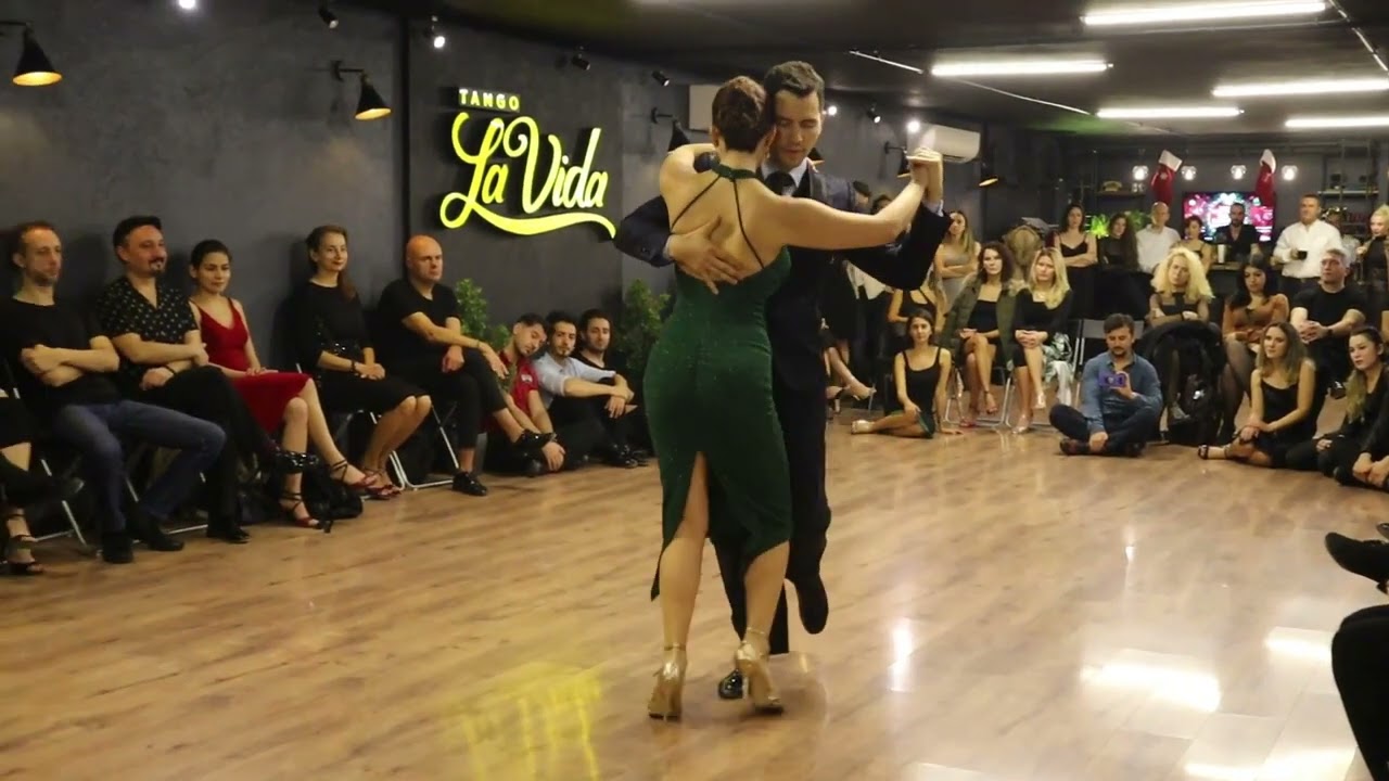 Sevinç Kula&Hernan Dario Hernandez 2/4 Juan D'Arienzo - Mandria Tango La Vida Golden Nights