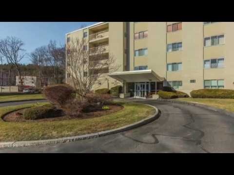 300 Park Terrace Drive, Unit 308, Stoneham MA -  for sale by Lisa Howitt  - Tel 617 957 0521