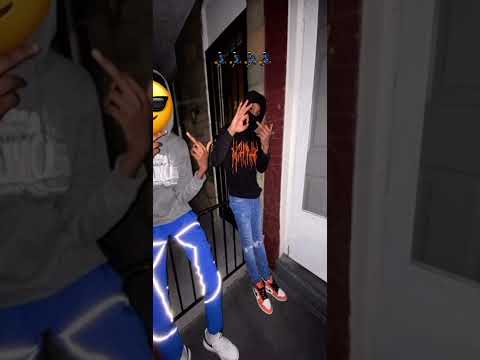 Khajefee x lilkhadoe6 - we just mobing 👌🏾