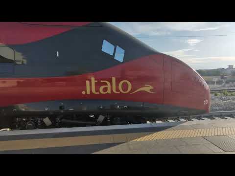 Italo NTV AV 8140 in partenza da Trani