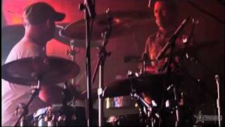 Como Sabes Tu - Los Amigos Invisibles (Official Music Video)