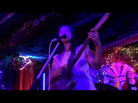 Sarah Kinsley-The Giver @ Folklore, 15th November 2022