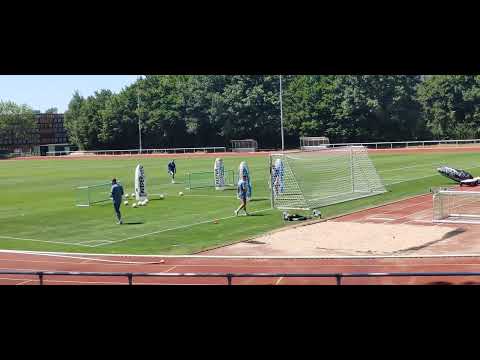 bochum training 22.6.22 Torwart training vfl bochum am stadion mannschaft fussbal training tor