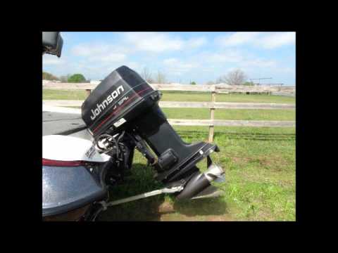 SOLD 1997 Triton TR17 Single Console Bass Boat w/ 1996 Johnson 88