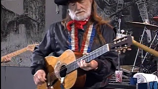 Willie Nelson - Still is Still Moving to Me (Live at Farm Aid 1993)