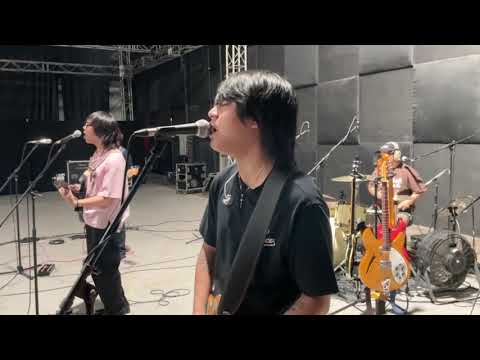 IV OF SPADES - DULO NG HANGGANAN