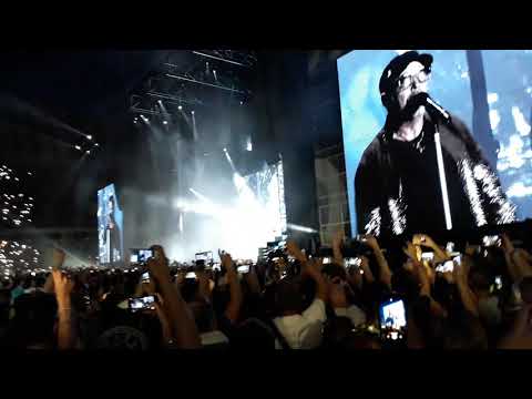 Inizio Concerto Vasco Bari 2018