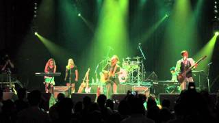 Wood &amp; Wires Presents: SOULNIDUS//LOOKING BACK FACING FORWARD