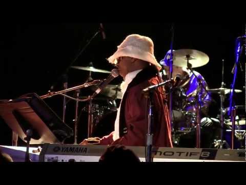 The Family Stone Live - "Dance To The Music"