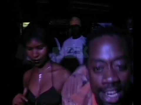 Solo Thang Ft Mac2B Simba_-_Ndani Ya Party (Video)