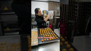 Download lagu Tepung perlu disangrai dulu gak biar hasil nastar lebih awet? 👍🏻 #bakery #resep #nastar mp3