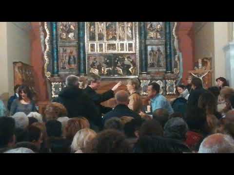 Fra Ivo Pavić i vlč. Anton Bozanić - pojedinačna molitva i polaganje ruku