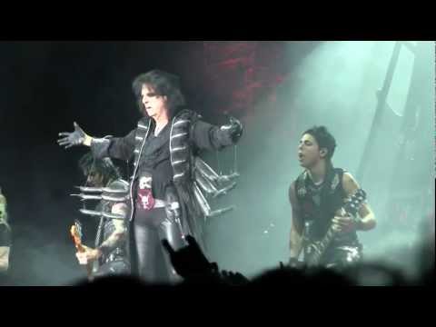 Alice Cooper -Vincent Price Intro + Black Widow - Live HD