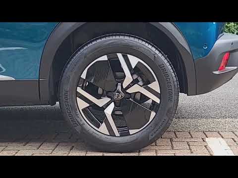 Peugeot 2008 262 AUTO HYBRID 110BHP e-DCS6 Allure* - Image 2