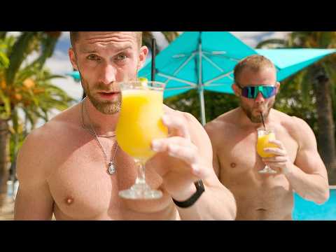 @ChrisWillx - "Tour Diary: Australia, Beers & Chris Hemsworth."