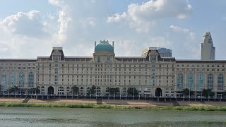 Riverside Royal Park