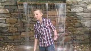 Simon Peters. Loves Gonna Live Here