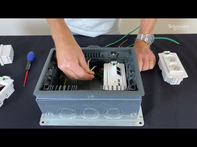 schneider electric Golvbox m 4mod plast ip20 grå
