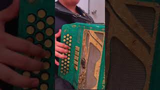 Estoy pagando - Los Cadetes De Linares