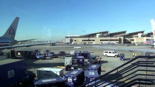 preview picture of video 'L.A City FD. Unit in Snowball Express 2013. Bomberos del Aeropuerto Los Angeles'