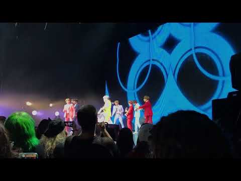 [SEVENTEEN:The Diamond Edge Tour in Chicago] Very Nice 170818