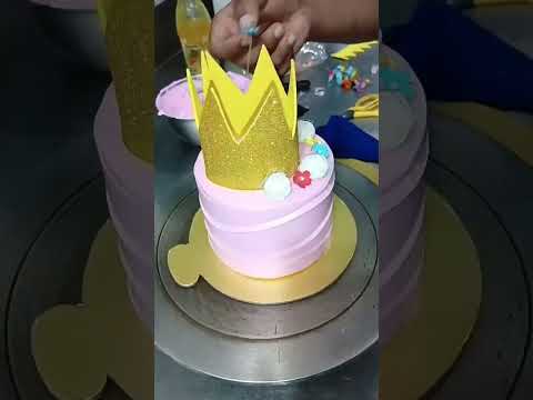 Strawberry Butterfly 🦋🌸 Cake #cake #cakedesigncake #decoration