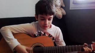 &quot;Débout les gars&quot; Hugues Aufray interprété par Pierre, 09 ans, à la guitare