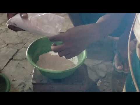 kakak adik masak berdua