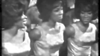 Martha and The Vandellas - Dancing in the street
