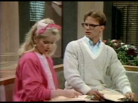 Newhart 7x22 Malling In Love Again