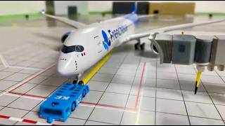 Download lagu Airport Crash -- Plane Crash Stop Motion Animation Short Video (with sounds) mp3