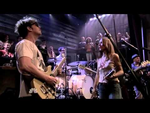 Broken Social Scene feat. Feist - Almost Crimes (Jimmy Fallon)