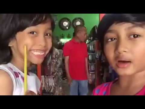 Wow, They Speak English Perfectly and Smartly in Making Video