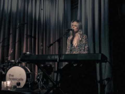 Molly Kate Kestner — In My Dreams