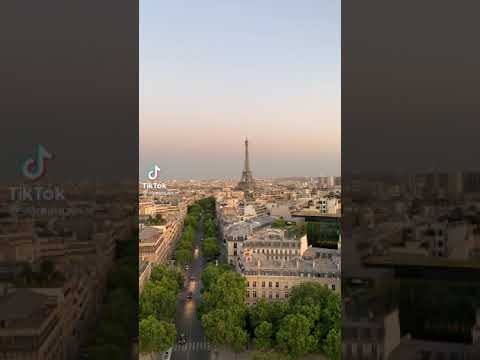 Regarder Paris comme elle est belle