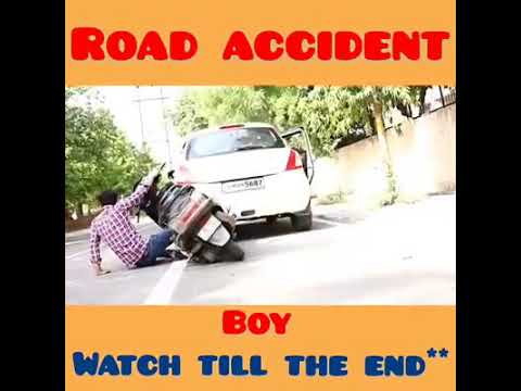 Road accident (like commet share) Tag your car wale friends