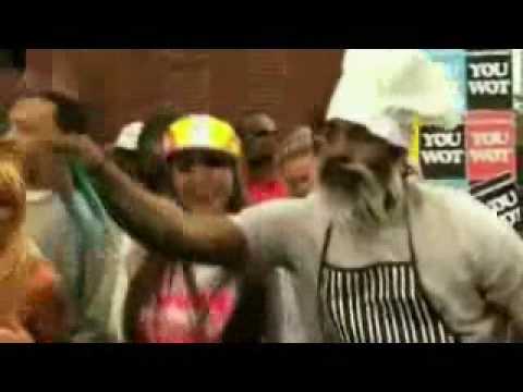 huddersfield artists que and bones