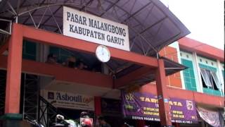 preview picture of video 'Sampah Hilang Rejeki Lapang, Pasar Malangbong'
