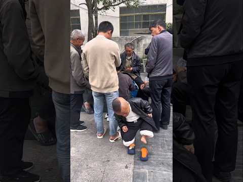 Hài, Giày của tôi sao lại thế này