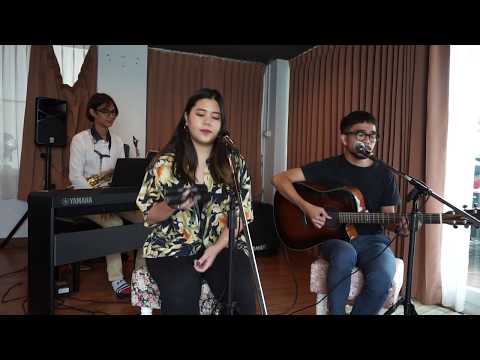 Fly me to the moon & Lucky cover by One Fine Day