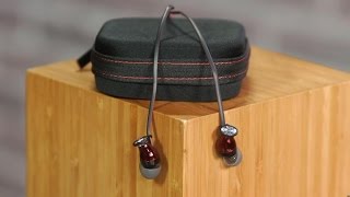 Video thumbnail for Sennheiser Momentum In-Ear: $99 in-ear headphone packs a punch by CNET