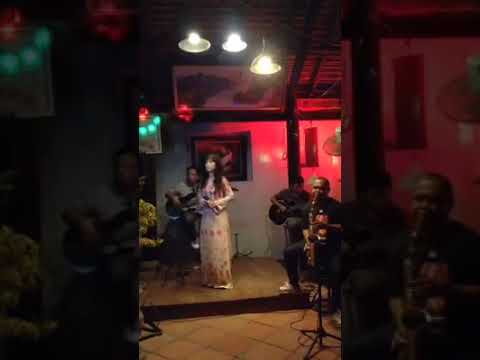 Thể hiện bởi Hoài Mỹ